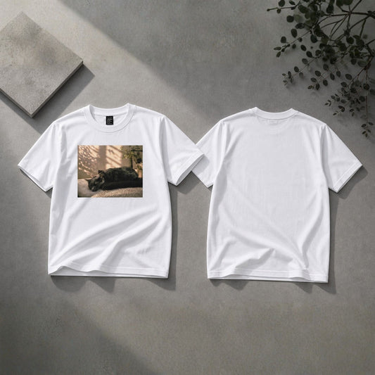 「neko」グラフィック Tシャツ（半袖）