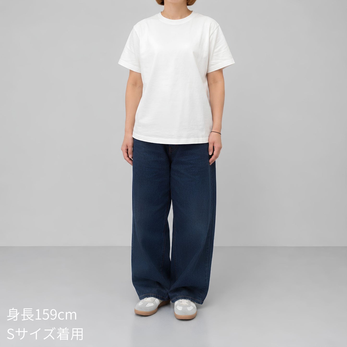 「neko」グラフィック Tシャツ（半袖）