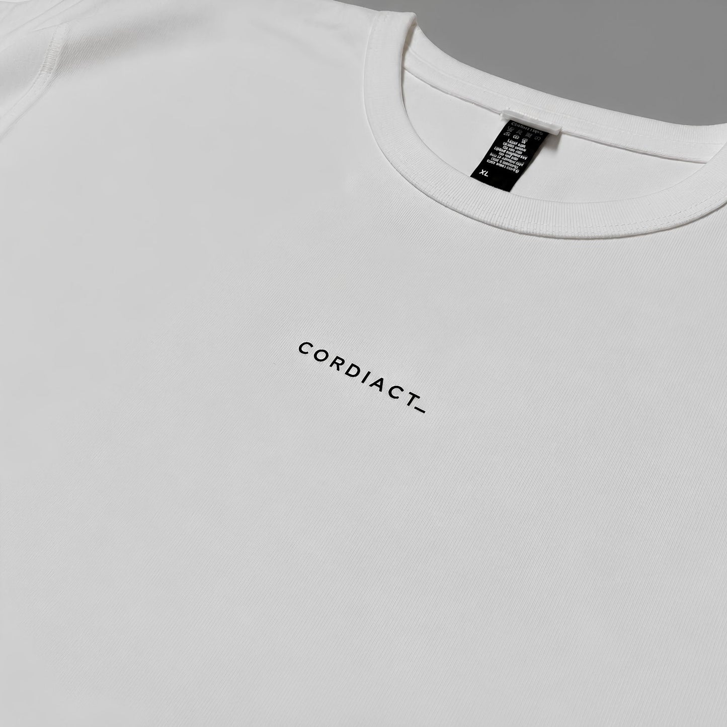 「fuji」グラフィック Tシャツ（半袖）